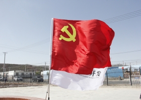 高鐵開發(fā)（集團）充分發(fā)揮“后盾”作用  開展志愿活動暖人心