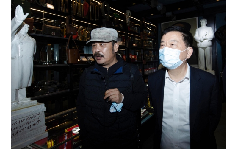 “野馬是個(gè)好地方”——廣東省部分重點(diǎn)企業(yè)考察團(tuán)來野馬集團(tuán)考察